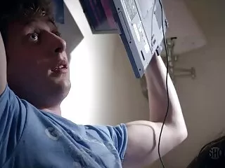 Selen napi szex ingyen szobalány