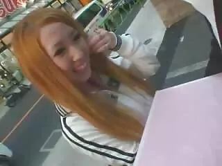 Lisa Rivera hazahozza az porno csicsolina apukát egy Hónyuszival